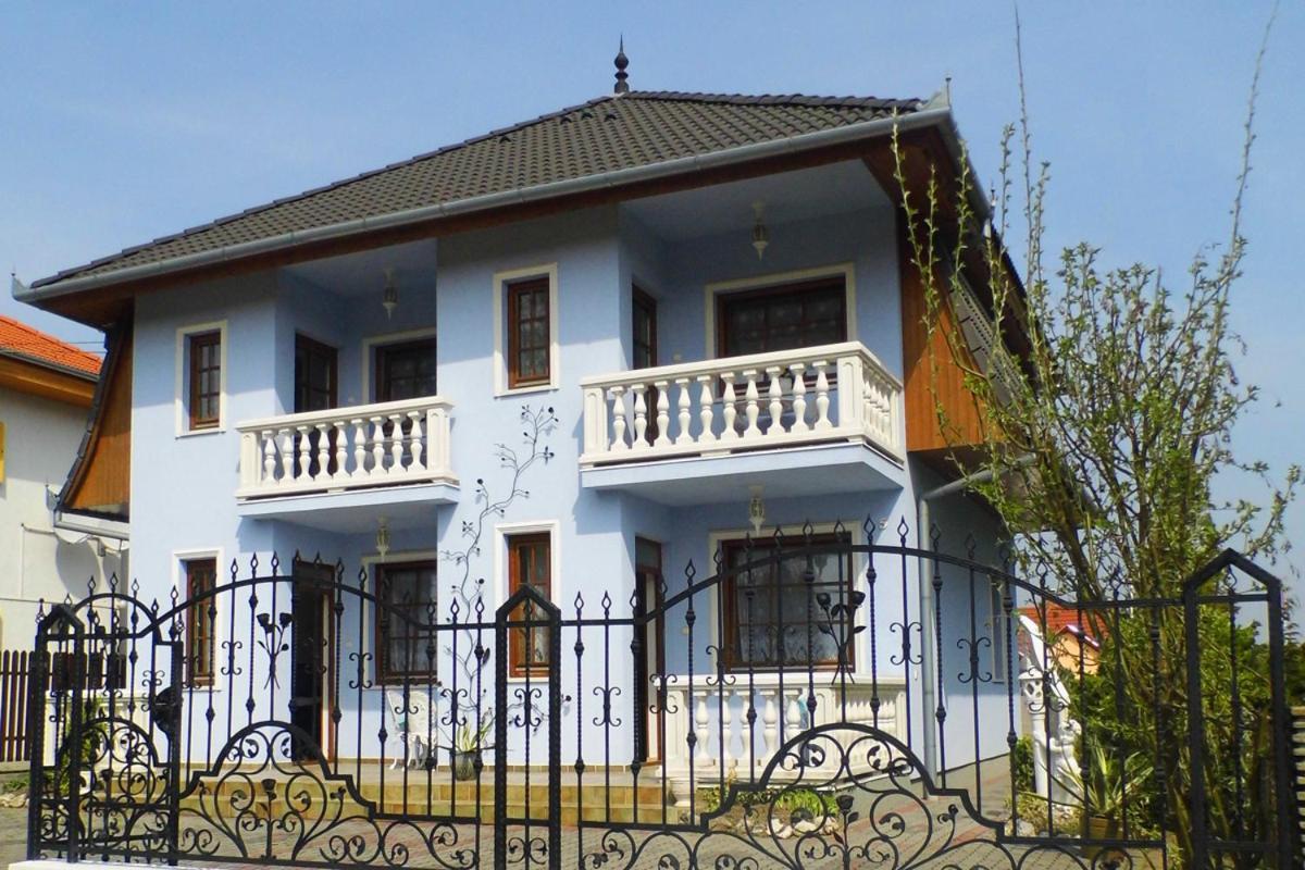 Levendula Apartman Zalakaros Bagian luar foto